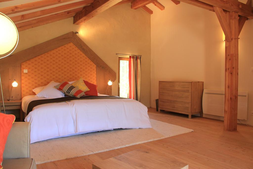 Hôtel Hollyoaks Estate à Saint-Pons-la-Calm Chambre photo
